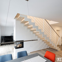 Massivholztreppe von Fischer Die Stiege